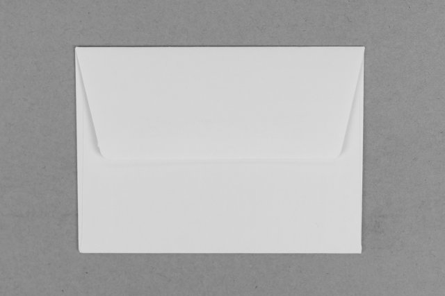 Sobres DIN C7 adhesivos, blancos
