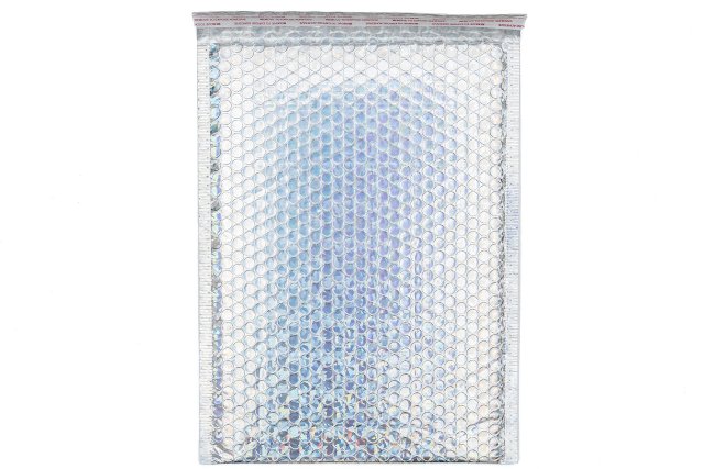 Sobres DIN C4 acolchados, efecto brillo plateado