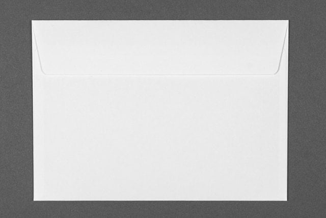 Sobres DIN C6 adhesivos, blancos