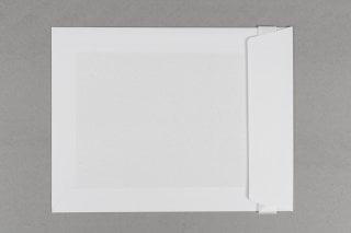Sobres 185x240mm, blancos con dorso de cartón