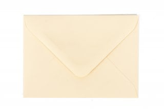 Sobres 65x94mm, crema